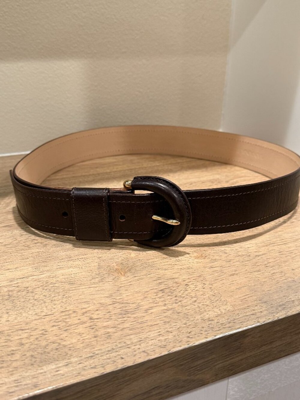 Banana Republic Dark Brown Italian Leather Belt - Minimalist Buckle, Size Medium - Picture 3 of 7